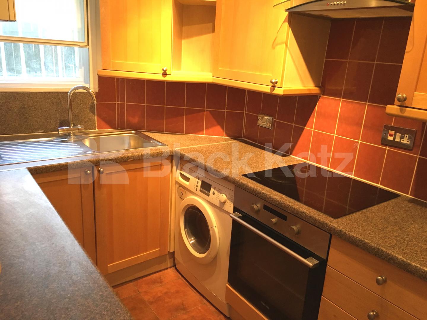 			NEW INSTRUCTION, 2 Bedroom, 1 bath, 1 reception Apartment			 Victoria Chambers Luke Street, Old Street 